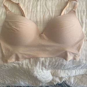 Victoria Secret Wireless push up bra